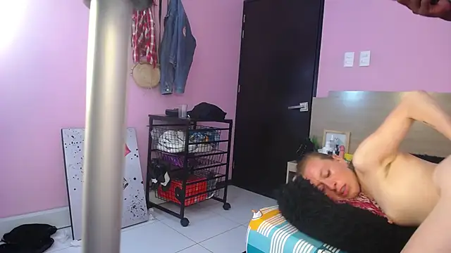 غرفة دردشة Ebony_N_Blonde المباشرة