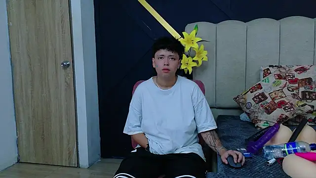 NikiEvanz Live Chatraum