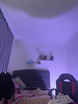 Linda-323 Cameră chat live
