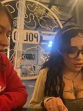 Seks show uživo modela Megan_Stein na kameri