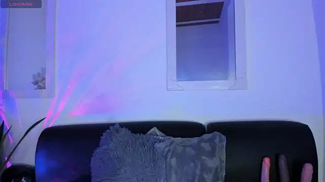חדר צ'אט בשידור חי של Dimitra_hells