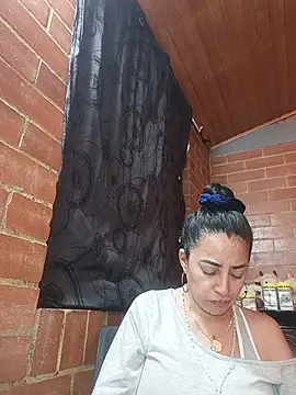 חדר צ'אט בשידור חי של Alexandrina