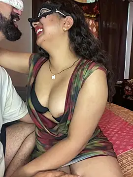 ห้องแชทสดของ IndianLatinaa