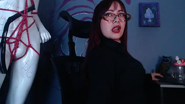Živá chatovací místnost Regina_Iris