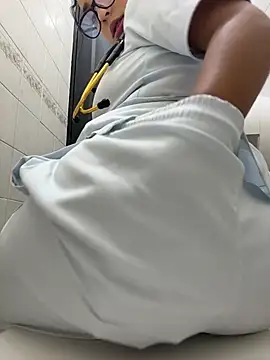 MiaCamille_ Ruang Obrolan Langsung