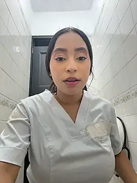 Chatroom en direct de MiaCamille_
