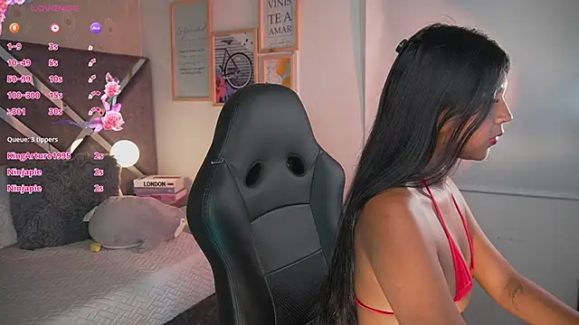 Sala de chat ao vivo de Naomi-Gray