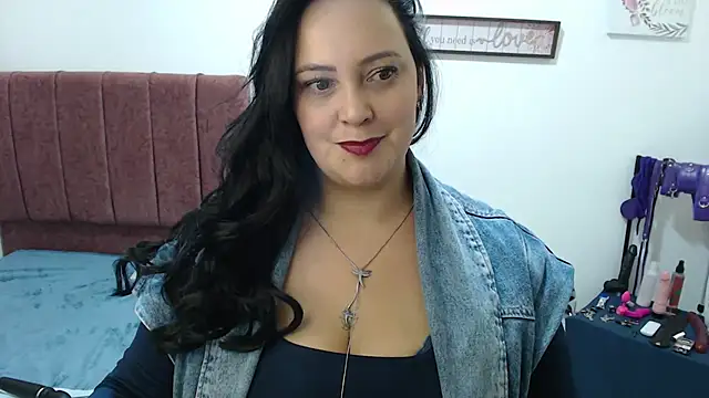 Veroniicabbw_ Adlı Modelin Canlı Sohbet Odası