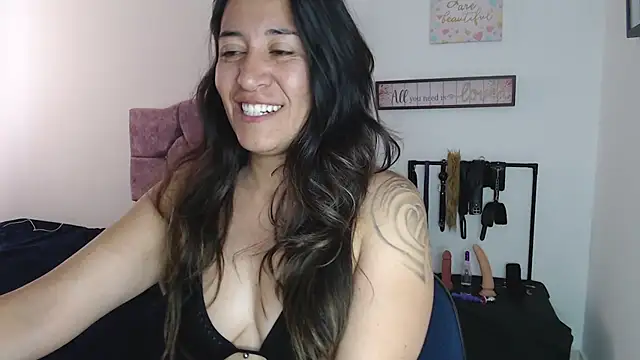 Živá chatovací místnost violeta_scott