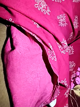 Pokój czatu na żywo – Riya_bhabi_big_vagina