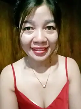 Yiyi102300 Live Chatraum