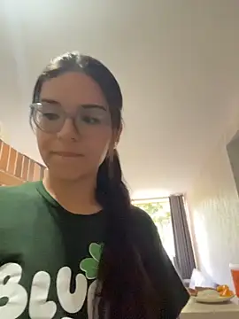 MiaMillers28 Live Chatraum