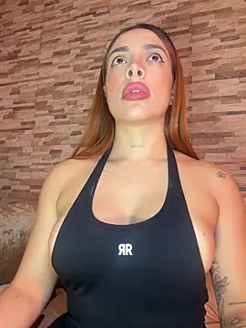 Sala de chat ao vivo de CiaraMorettii