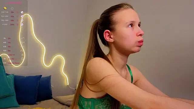 Emma_dream_'s Live Chat Room