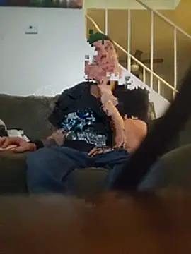yourMasterisBored Cameră chat live