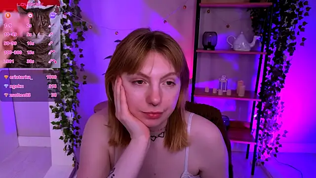 susie_miu – Naživo chatovacia miestnosť