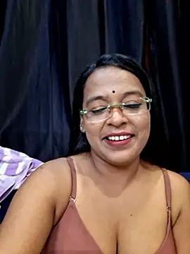 Sala de chat en directo de hornyrosy321