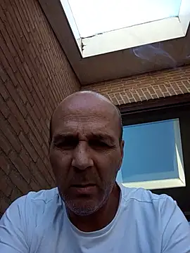 Chatroom en direct de Iulian81