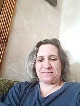 KatieLove133's Live Chat Room