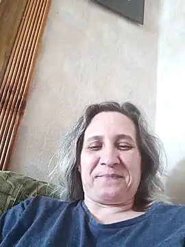 KatieLove133's Live Chat Room