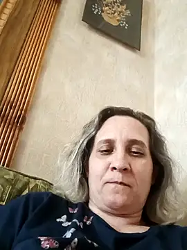 Živá chatovací místnost KatieLove133