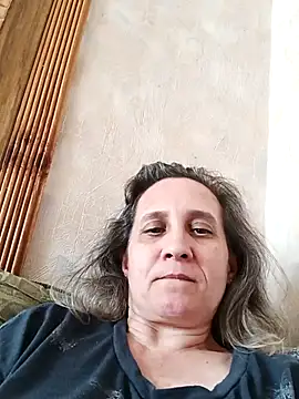 KatieLove133's Live Chat Room