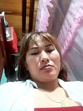 Chat ao vivo de Lucxy-ki6