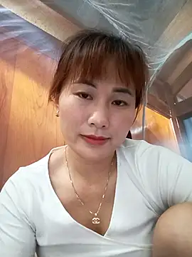 ห้องแชทสดของ Lucxy-ki6