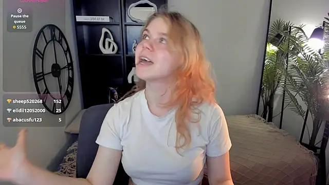 Živá chatovací místnost ElizabethVane