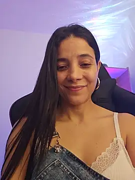 miaeyex Adlı Modelin Canlı Sohbet Odası