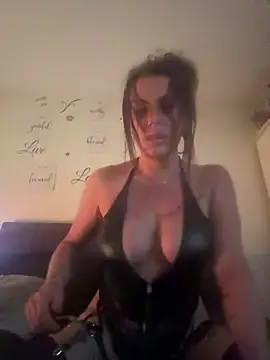 Eviehudson Live chatroom