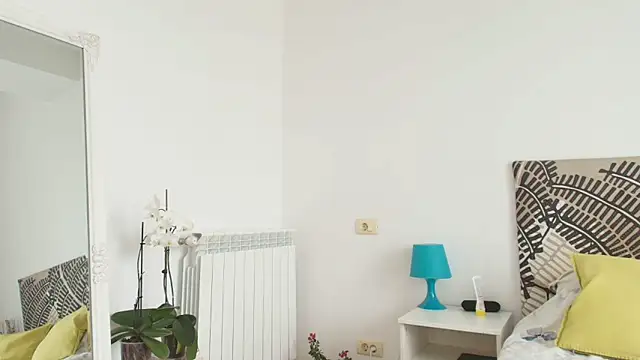 Živá chatovací místnost IreneBlue_