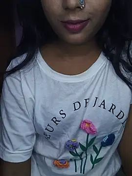 Chat ao vivo de Shivani-tiwari