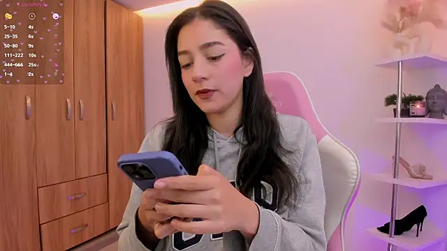 Chat ao vivo de KittyFeet1