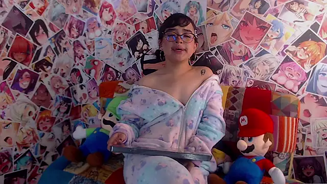 Mini_Rouse's Live Chat Room