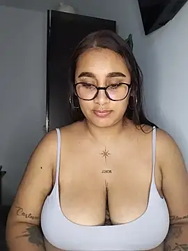 Mia_skyy18 Live Chatraum