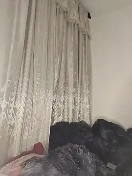 Mia_skyy18 чат на живо