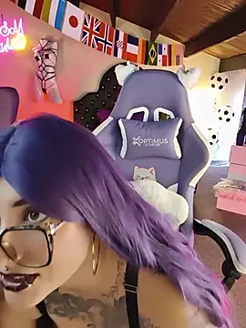 LilithDark666 Adlı Modelin Canlı Sohbet Odası