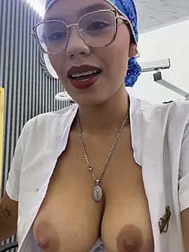 daniela-sexy: онлайн-чат