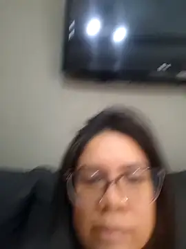 Aila_Phone Live Chatraum