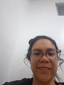 Chat ao vivo de Aila_Phone