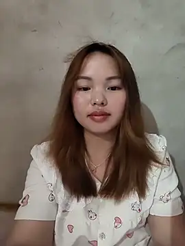 Chat soba uživo modela Mina_xYx