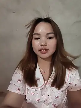 Mina_xYx Adlı Modelin Canlı Sohbet Odası