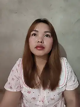 Mina_xYx Live Chatraum