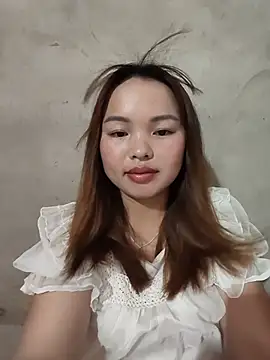Mina_xYx Adlı Modelin Canlı Sohbet Odası