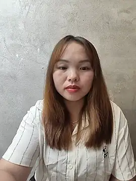 Mina_xYx Adlı Modelin Canlı Sohbet Odası