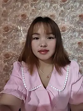 Mina_xYx's Live Chat Room