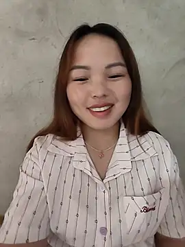 Živá chatovací místnost Mina_xYx