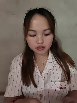 Živá chatovací místnost Mina_xYx