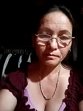 Živá chatovací místnost Cucci07